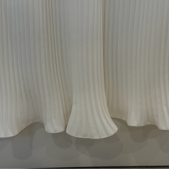 NWT ANAYA Off-White Pleated Gown - Picture 5 of 5